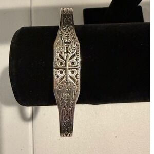 C+C Sterling Silver 925 Ornate Scroll Cross Cuff Bracelet Vintage Style 1.58oz
